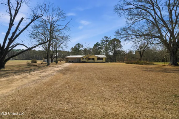 $215,000 | 1501 Eatonville Road, Hattiesburg, MS 39401