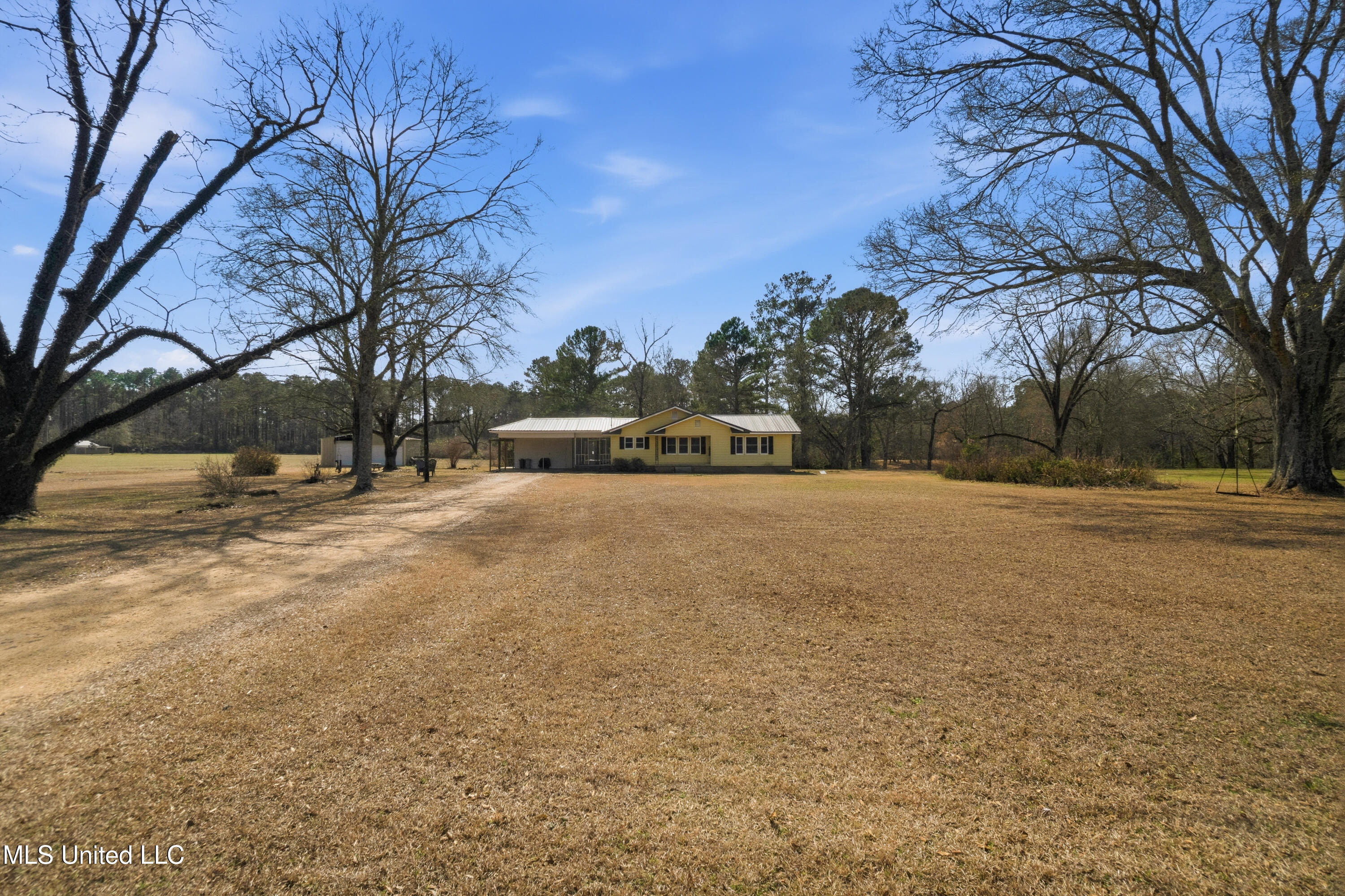 1501 Eatonville Road Hattiesburg, MS 39401 - Photo 6 of 38 1501_Eatonville_Rd-3