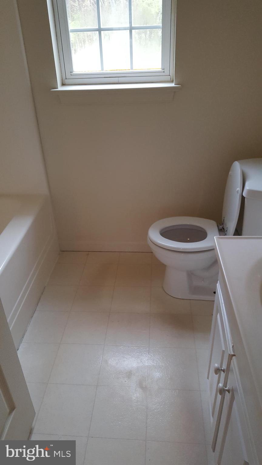237 East Valley Road Coatesville, PA 19320 - Photo 7 of 8 Gallery Image 7