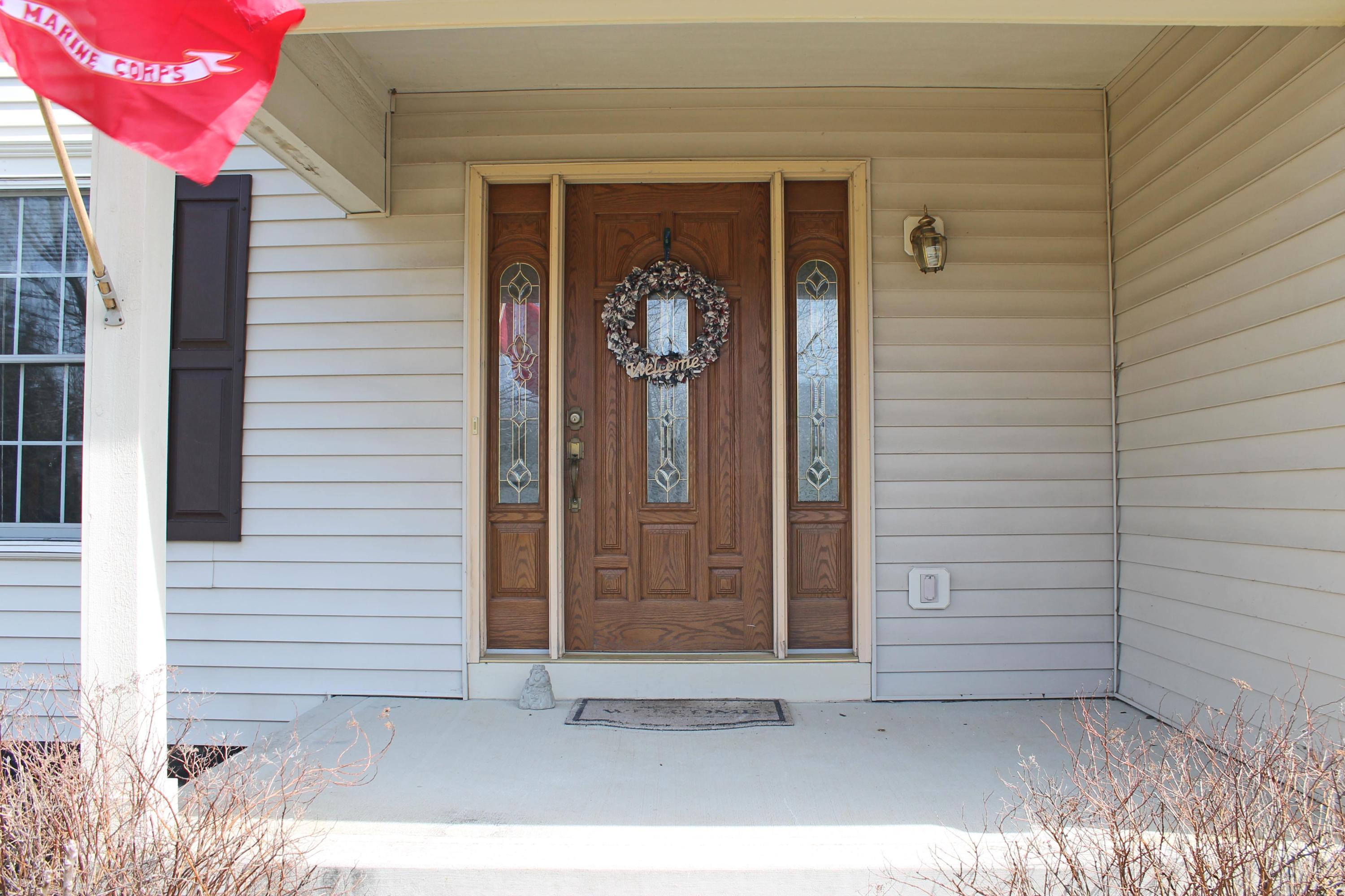 9777 Lynns Road Southwest Pataskala, OH 43062 - Photo 2 of 32