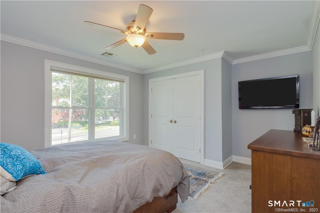 2 Bishop Road, Unit 201 West Hartford, CT 06119 - Photo 17 of 26 Primary bedroom with en-suite.