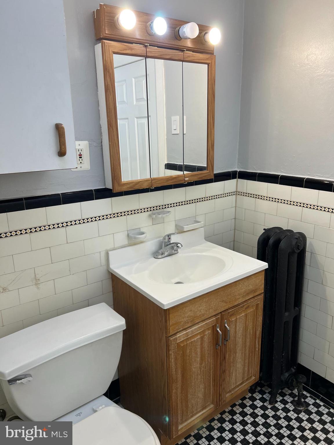 6923 Guilford Road Upper Darby, PA 19082 - Photo 15 of 28 Bathroom