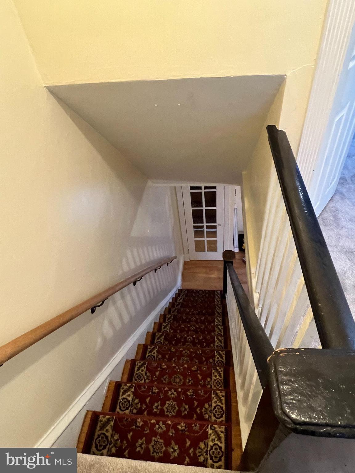 6923 Guilford Road Upper Darby, PA 19082 - Photo 18 of 28 Steps to 1st Flr