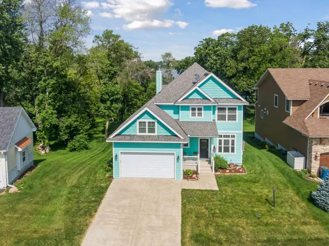 $869,000 | 5782 Bartlett Boulevard, Mound, MN 55364