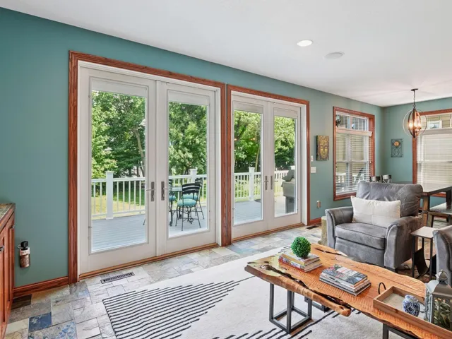 $869,000 | 5782 Bartlett Boulevard, Mound, MN 55364