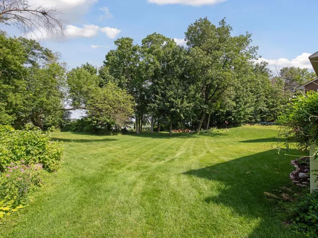 $869,000 | 5782 Bartlett Boulevard, Mound, MN 55364