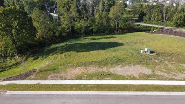 $209,900 | N51W19119 Quietwood Drive, Unit LT17, Menomonee Falls, WI 53051