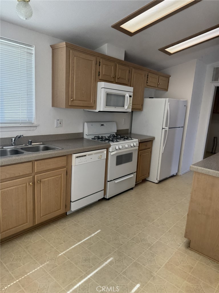 27250 Murrieta Road, Unit 158 Menifee, CA 92586 - Photo 8 of 12