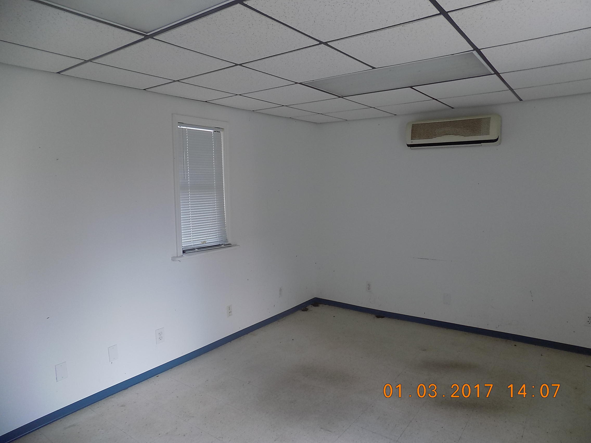 5314 Toronto Road Haverhill, FL 33415 - Photo 7 of 12 DSCN0213