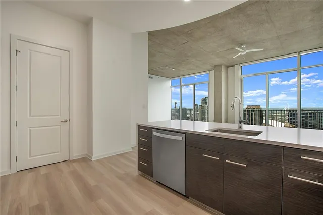 $5,935 | 2728 McKinnon Street, Unit 2104, Dallas, TX 75201