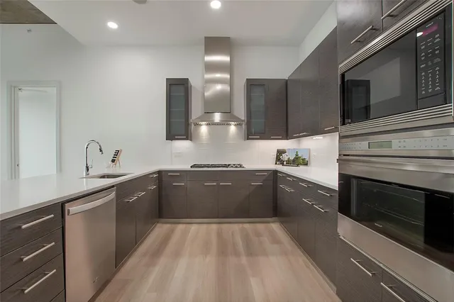 $5,935 | 2728 McKinnon Street, Unit 2104, Dallas, TX 75201