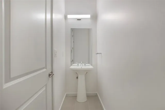 $5,935 | 2728 McKinnon Street, Unit 2104, Dallas, TX 75201