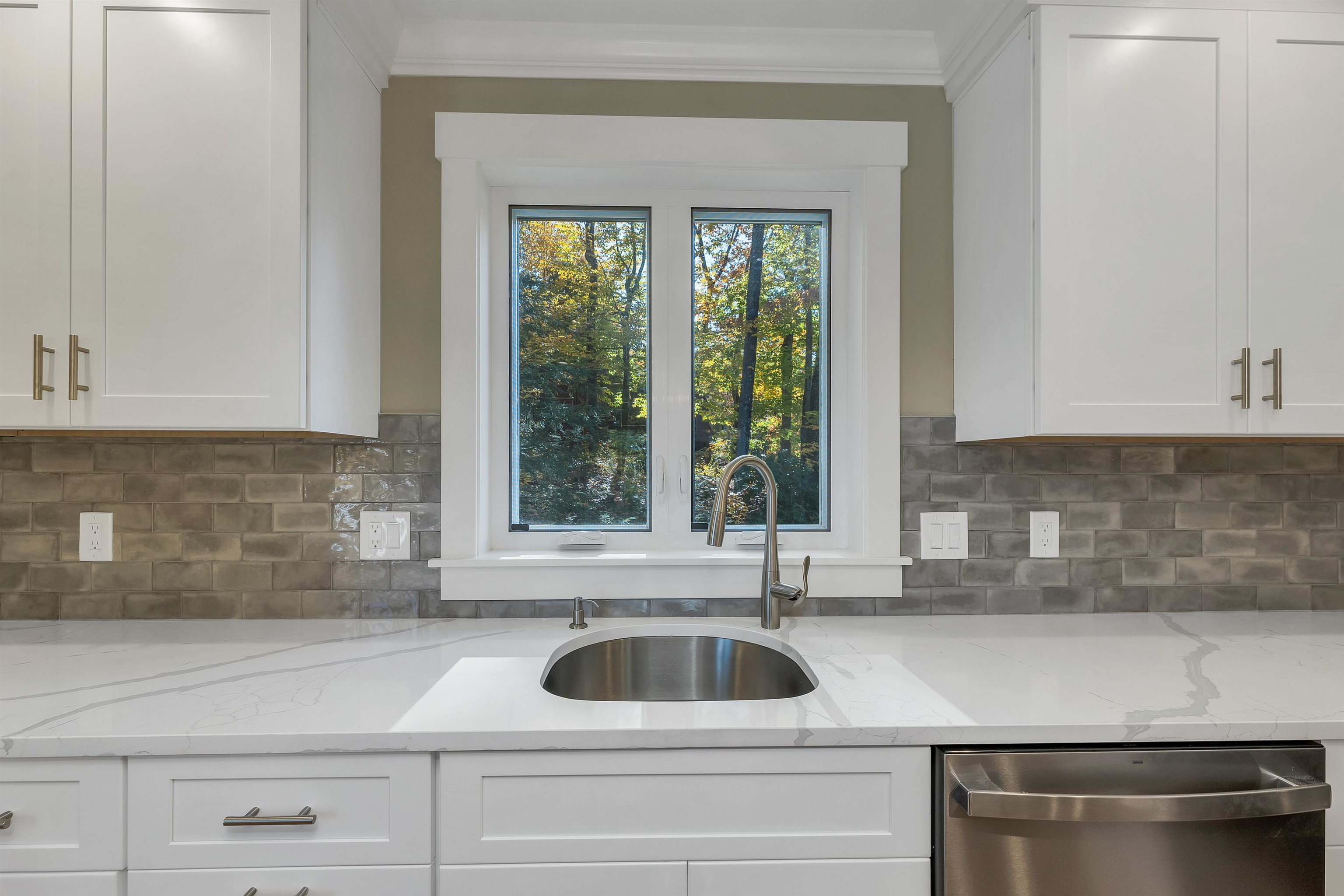 4 Timber Lane Laconia, NH 03246 - Photo 14 of 58