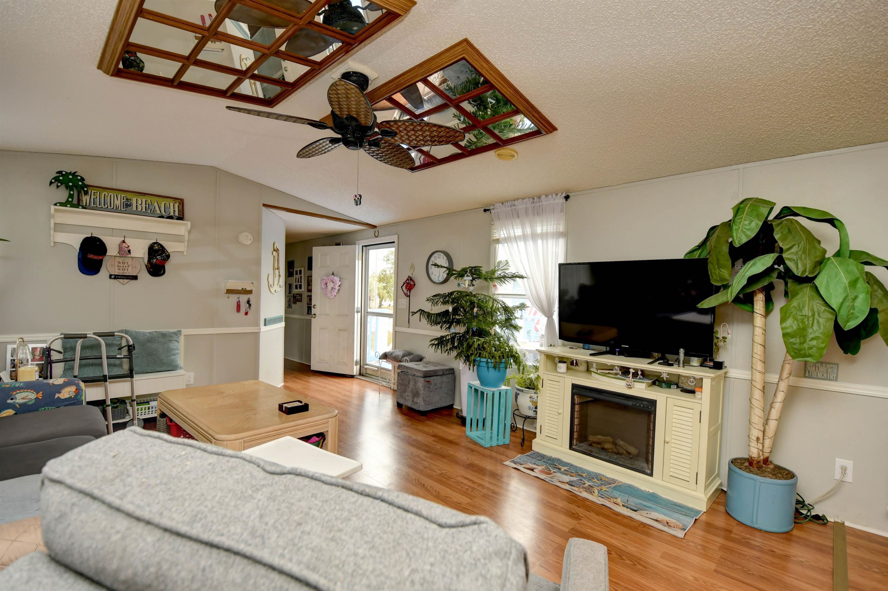 19 Crooked Island Circle Murrells Inlet, SC 29576 - Photo 8 of 42