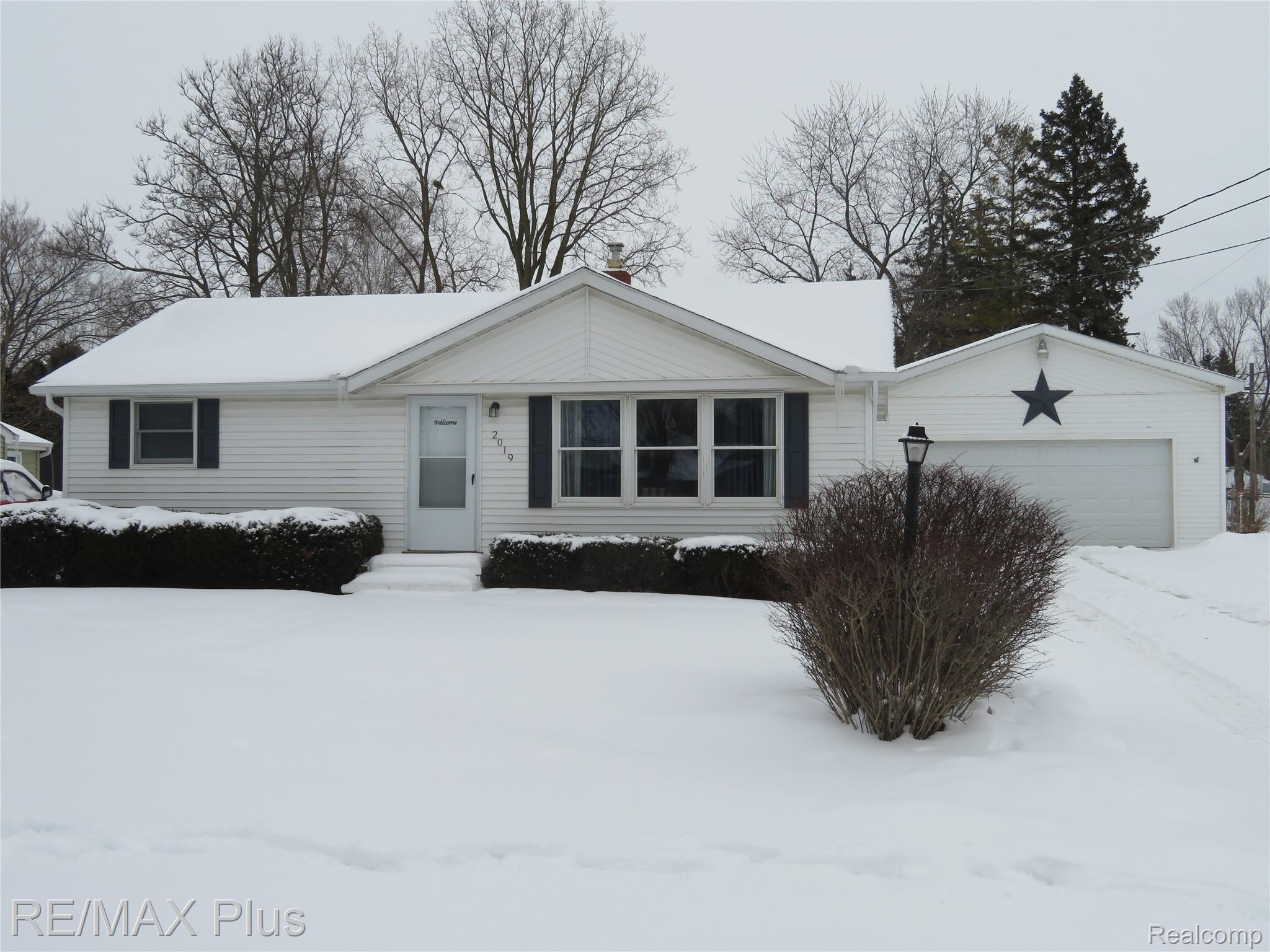 2019 Belsay Road Burton, MI 48519 - Photo 1 of 22 IMG_3213.JPG