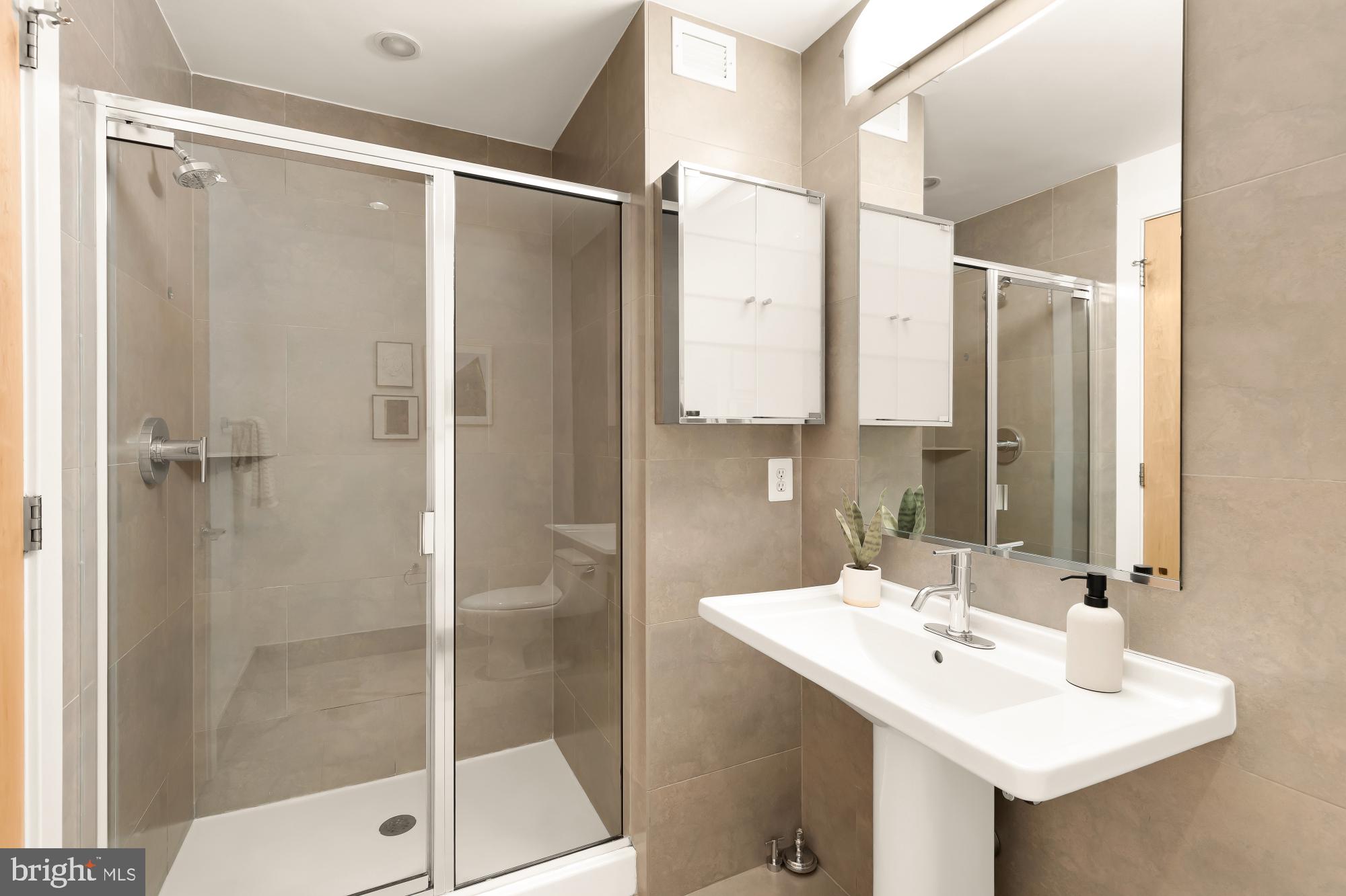 1133 14th Street Northwest, Unit 308 Washington, DC 20005 - Photo 16 of 33