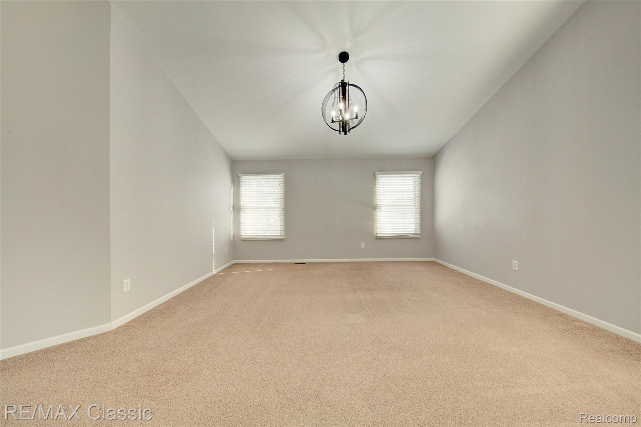 1014 Pointe Pl Boulevard Rochester, MI 48307 - Photo 55 of 80 930A3348_49_50.jpg