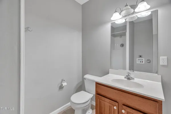 $2,500 | 1125 Faye Street, Unit 11, Kingsport, TN 37660