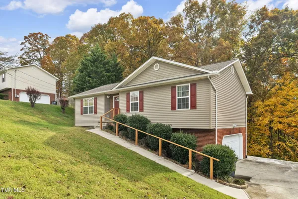 $2,500 | 1125 Faye Street, Unit 11, Kingsport, TN 37660