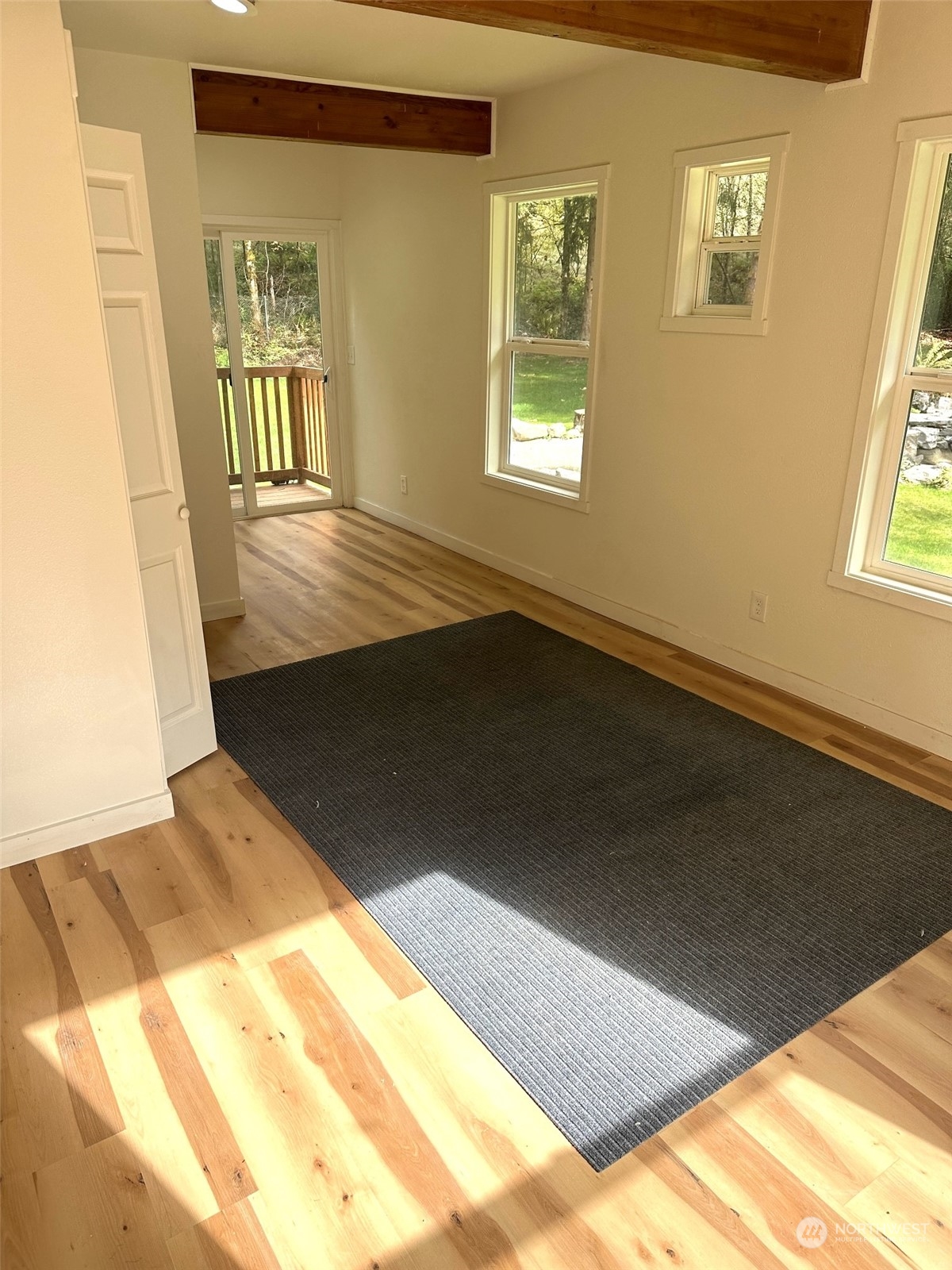 9908 Upper Preston Road Southeast Issaquah, WA 98027 - Photo 16 of 26 Gallery Image 16