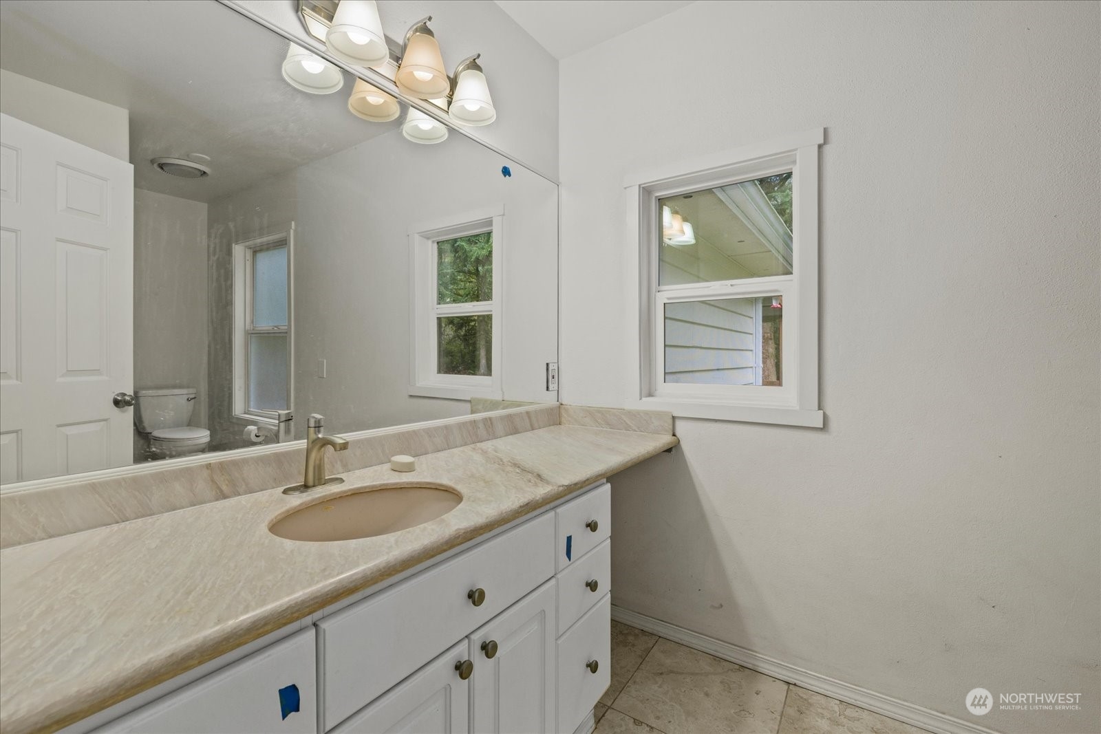 9908 Upper Preston Road Southeast Issaquah, WA 98027 - Photo 20 of 26 Gallery Image 20