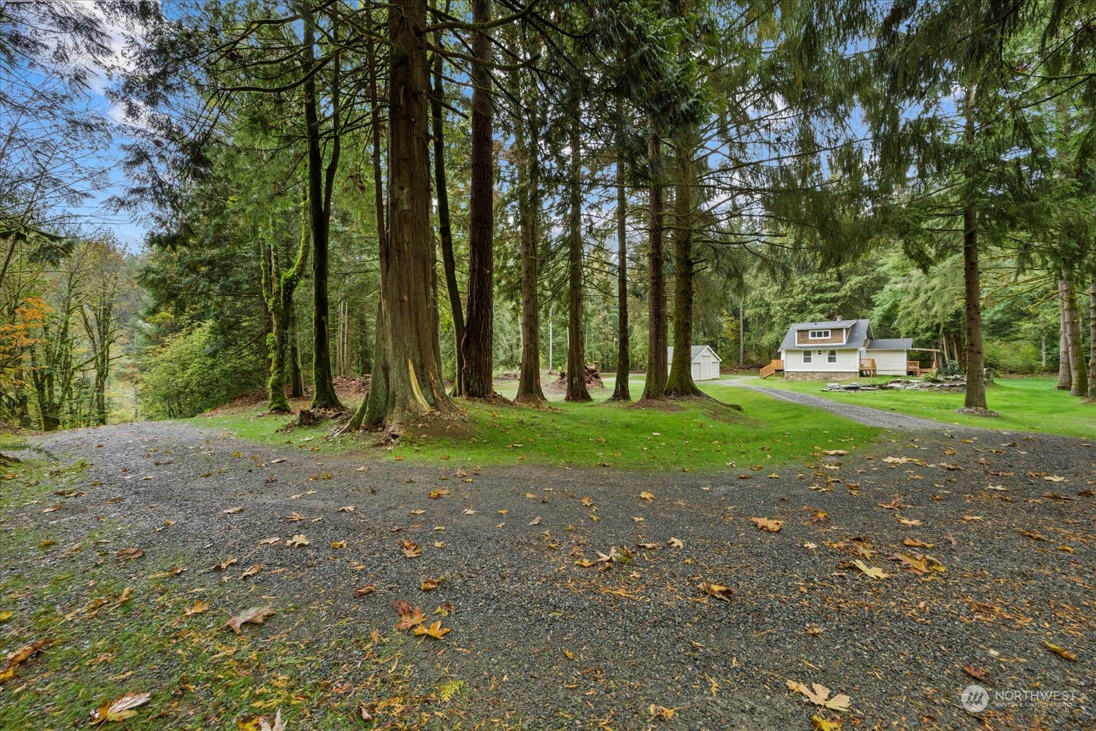 9908 Upper Preston Road Southeast Issaquah, WA 98027 - Photo 3 of 26 Gallery Image 3