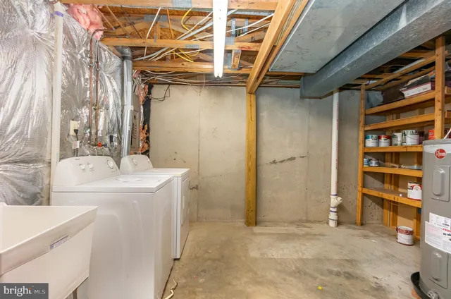 a view of a storage & utility room