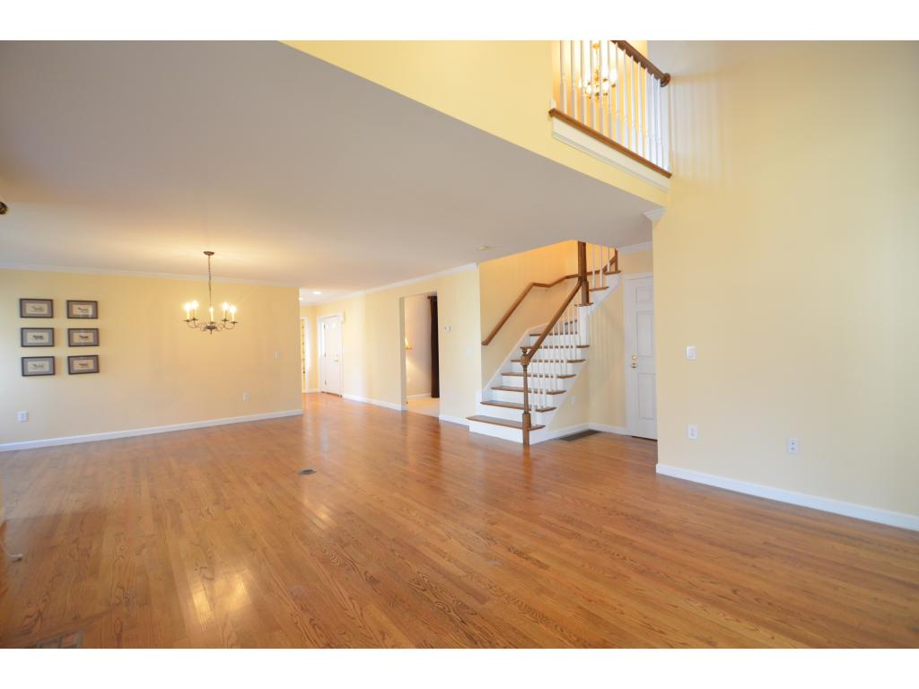 127 Hawthorne Road, Unit 405 Nashua, NH 03062 - Photo 5 of 29 Gallery Image 5
