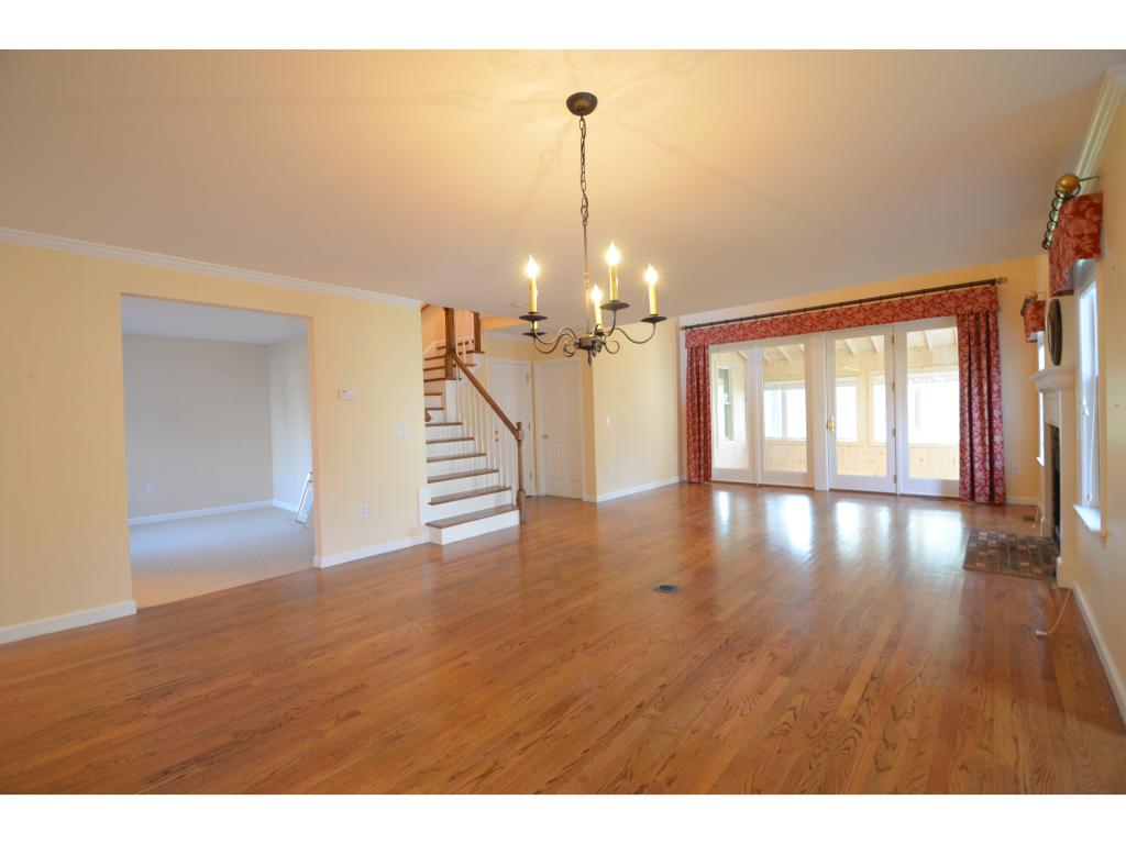127 Hawthorne Road, Unit 405 Nashua, NH 03062 - Photo 6 of 29 Gallery Image 6