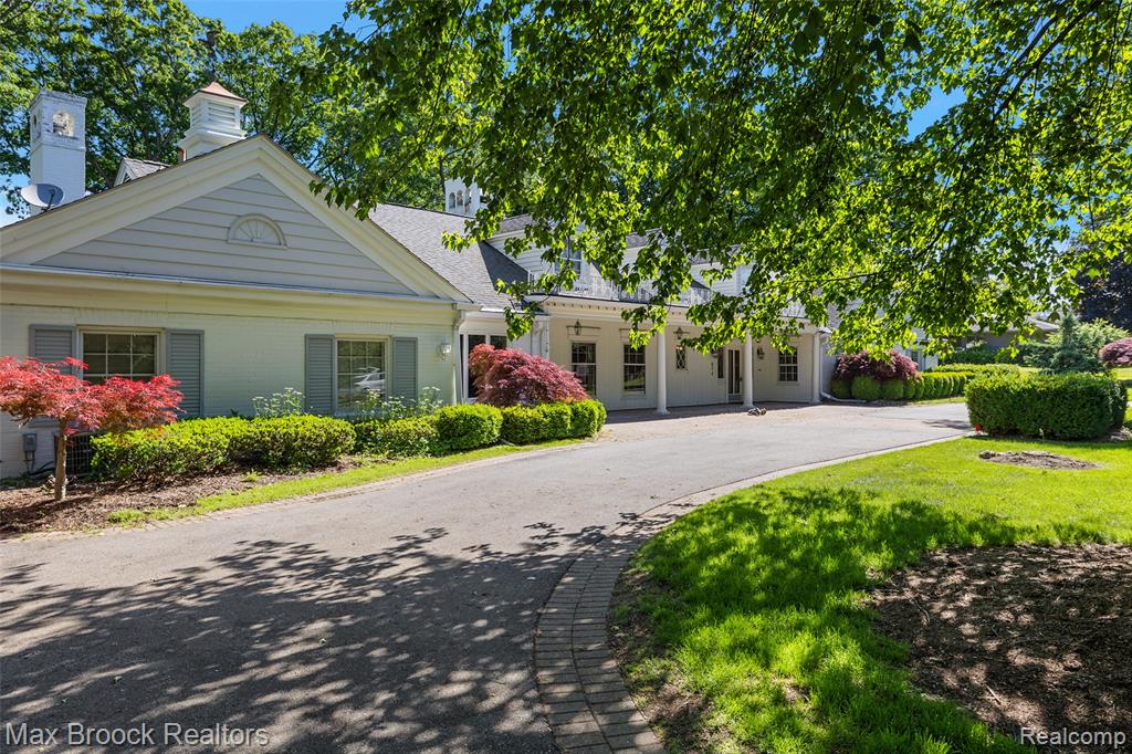 674 Rudgate Road Bloomfield Hills, MI 48304 - Photo 17 of 28