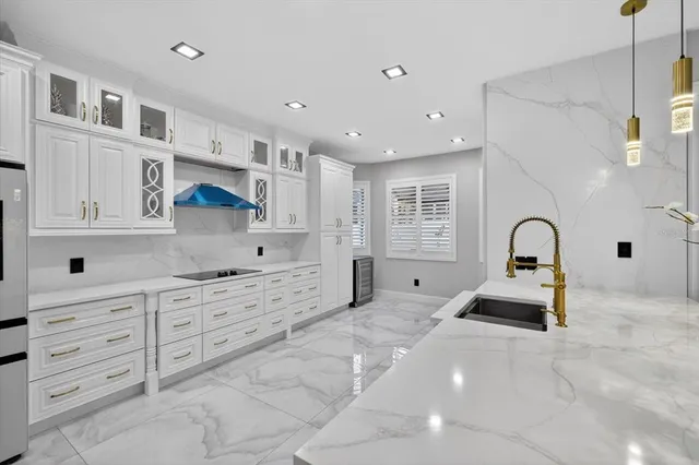 $750,000 | 811 Sandcastle Circle, Brandon, FL 33511