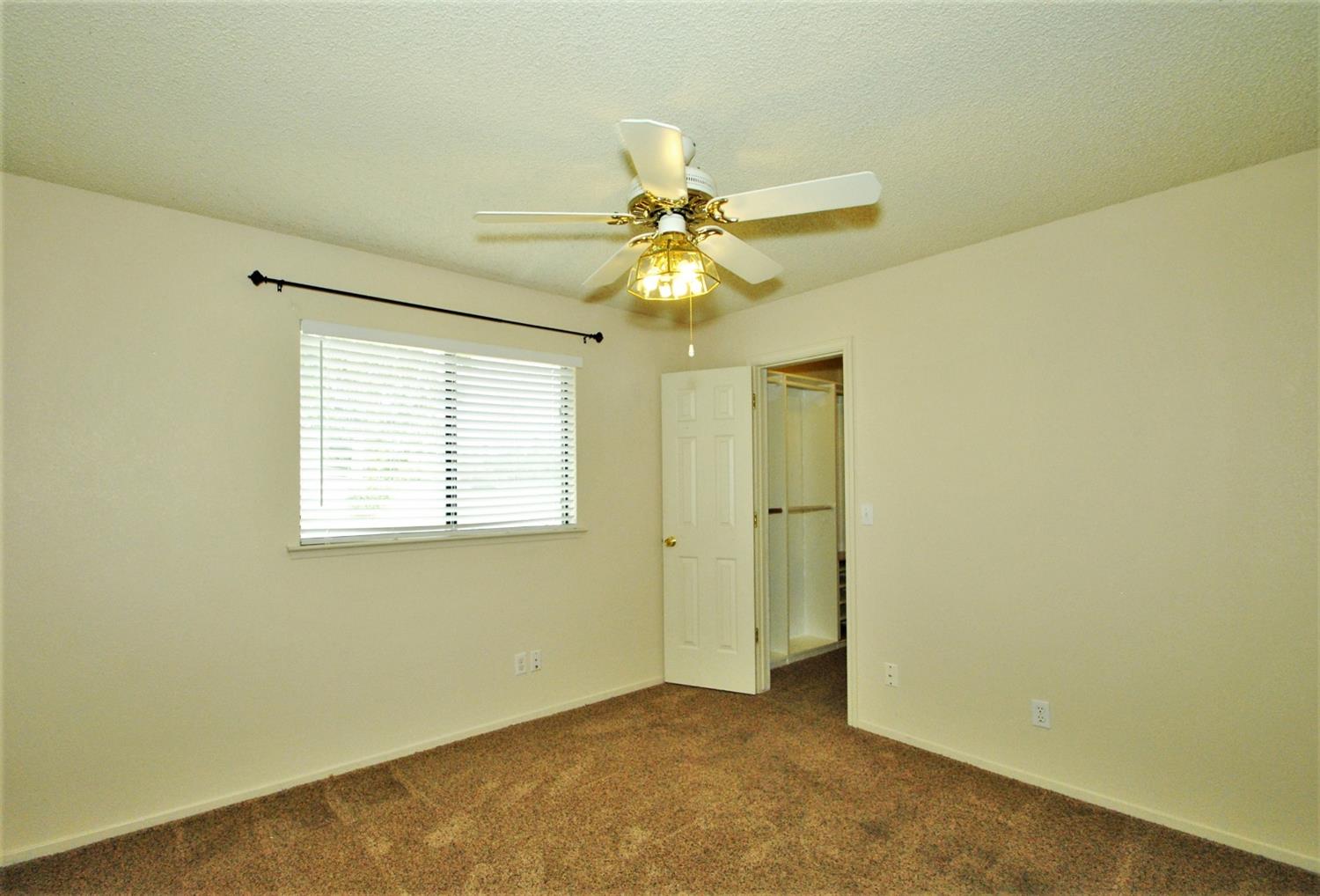 15250 Monreal Road Madera, CA 93636 - Photo 18 of 32 Gallery Image 18
