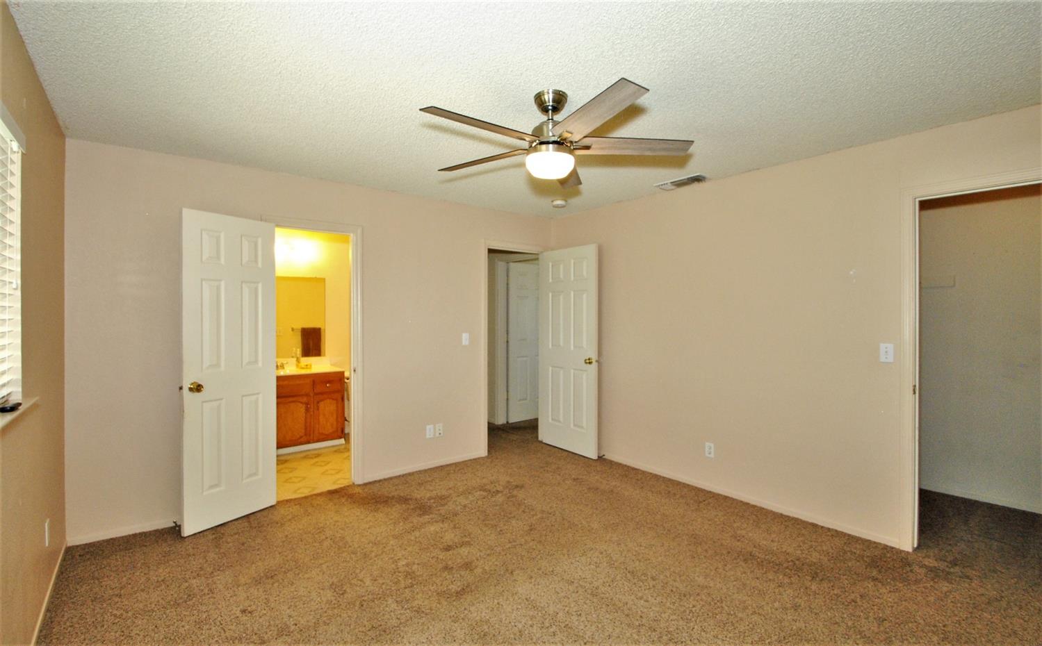 15250 Monreal Road Madera, CA 93636 - Photo 21 of 32 Gallery Image 21