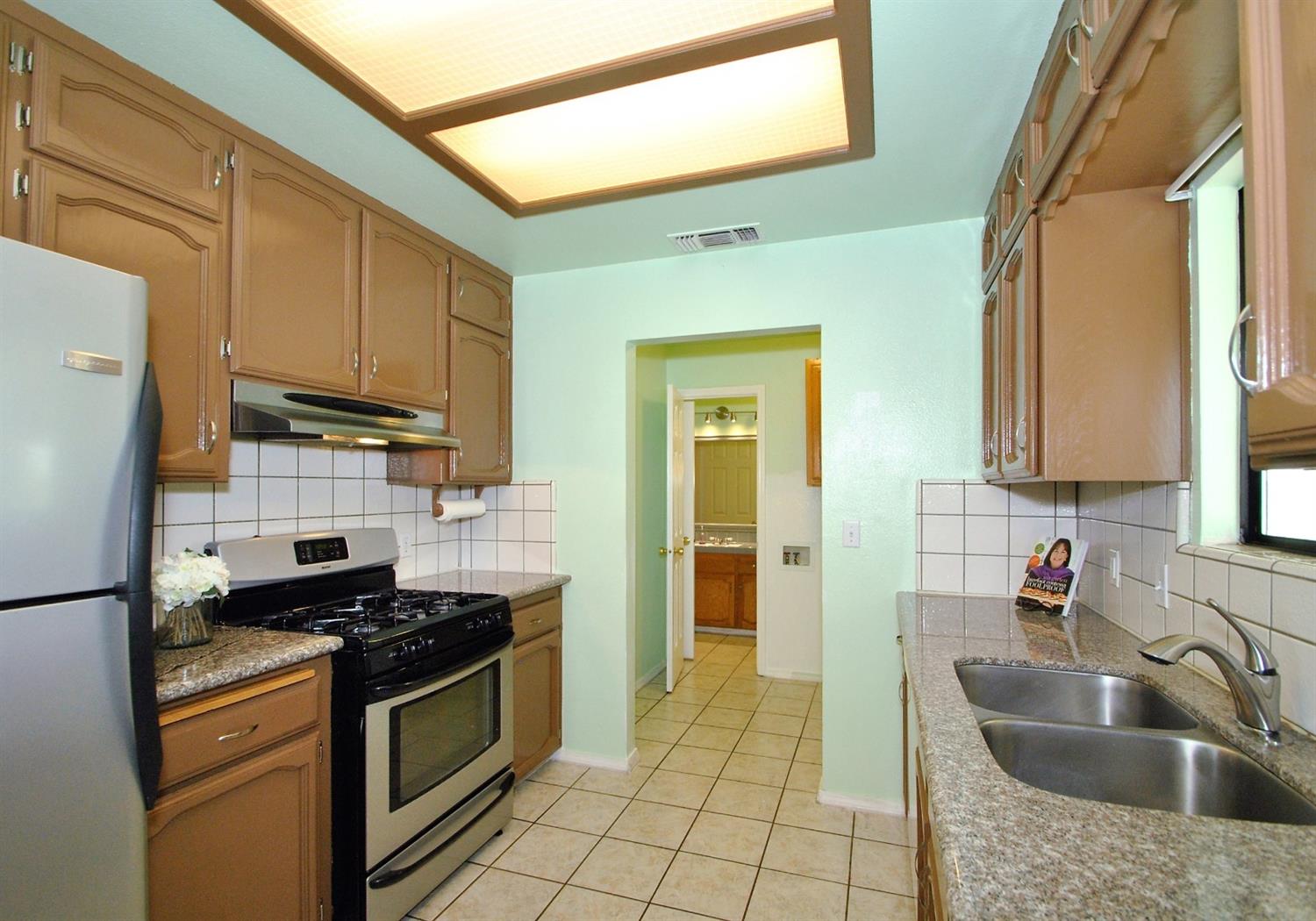 15250 Monreal Road Madera, CA 93636 - Photo 8 of 32 Gallery Image 8