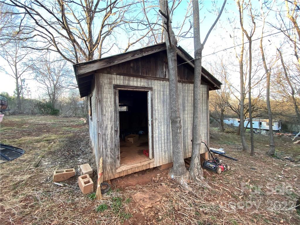 914 Highway 221 Rutherfordton, NC 28139 - Photo 14 of 48 Gallery Image 14