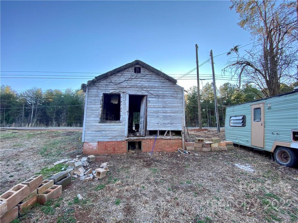 914 Highway 221 Rutherfordton, NC 28139 - Photo 18 of 48 Gallery Image 18