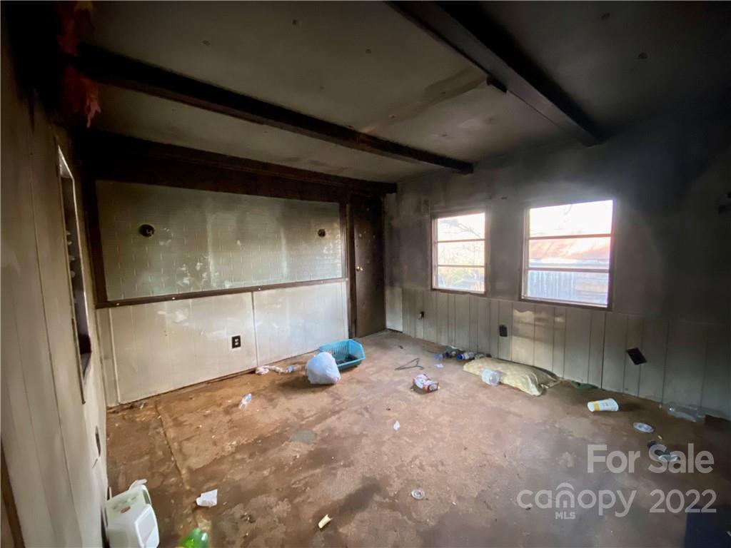 914 Highway 221 Rutherfordton, NC 28139 - Photo 23 of 48 Gallery Image 23