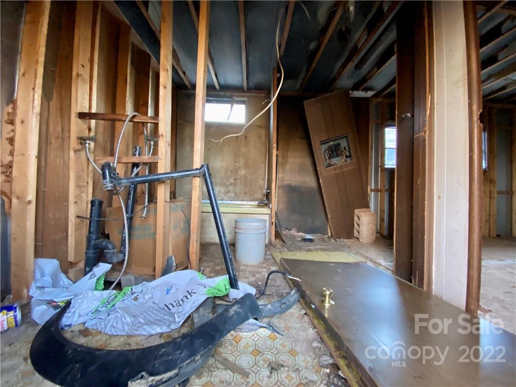 914 Highway 221 Rutherfordton, NC 28139 - Photo 28 of 48 Gallery Image 28