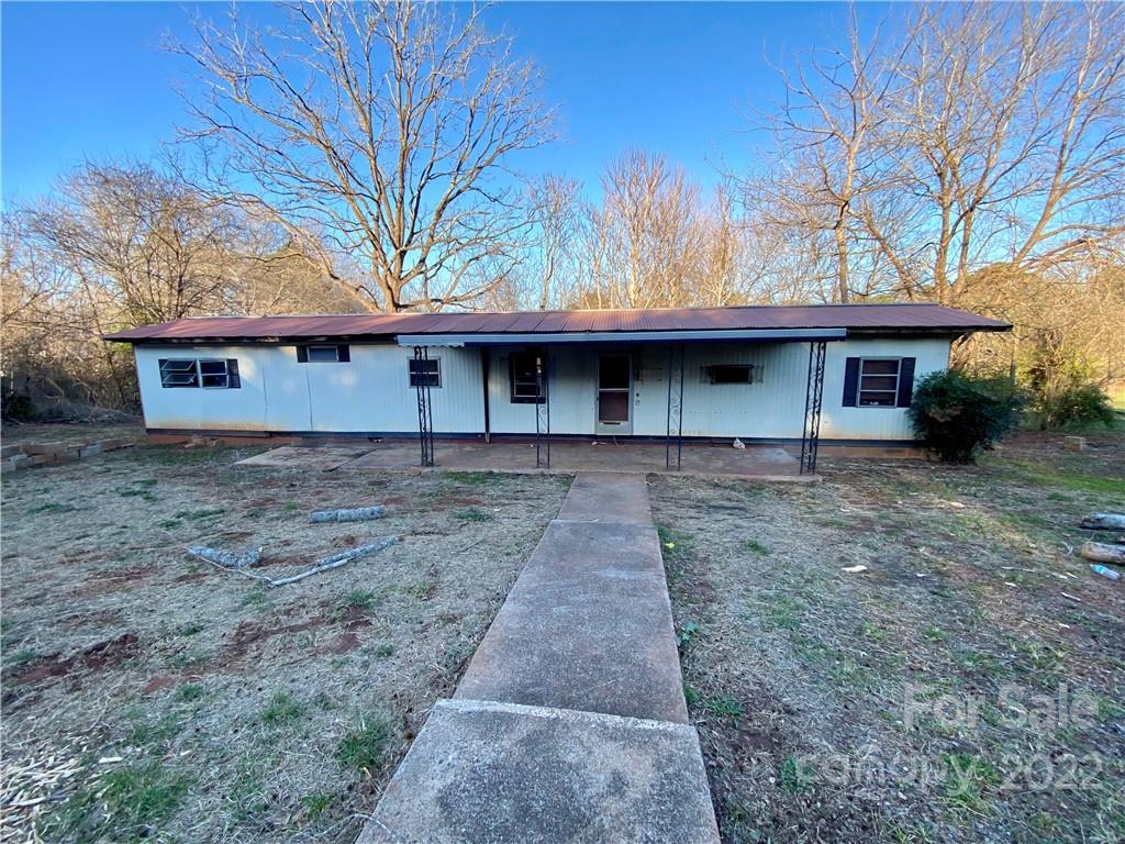 914 Highway 221 Rutherfordton, NC 28139 - Photo 5 of 48 Gallery Image 5