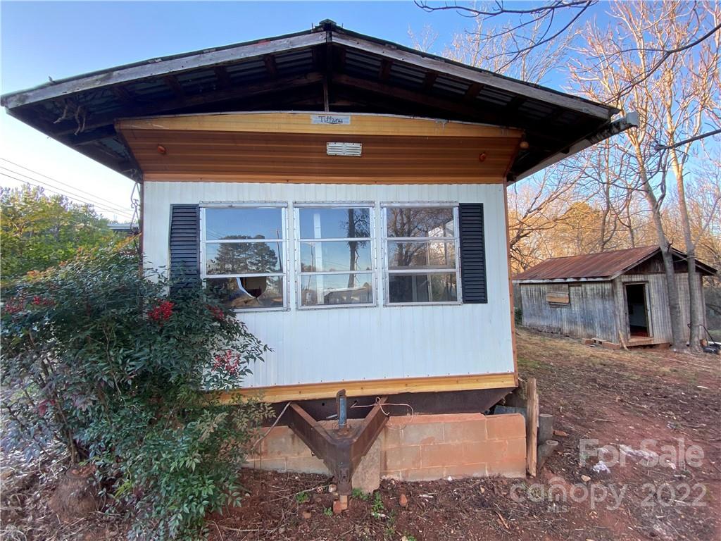 914 Highway 221 Rutherfordton, NC 28139 - Photo 7 of 48 Gallery Image 7