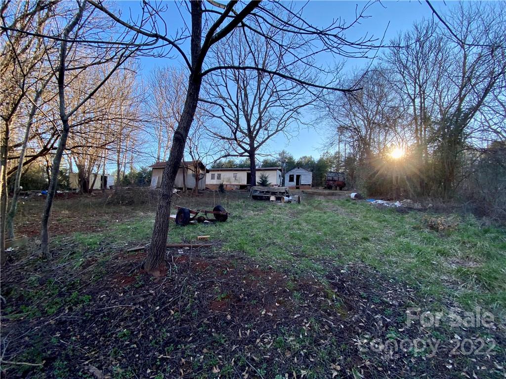 914 Highway 221 Rutherfordton, NC 28139 - Photo 9 of 48 Gallery Image 9