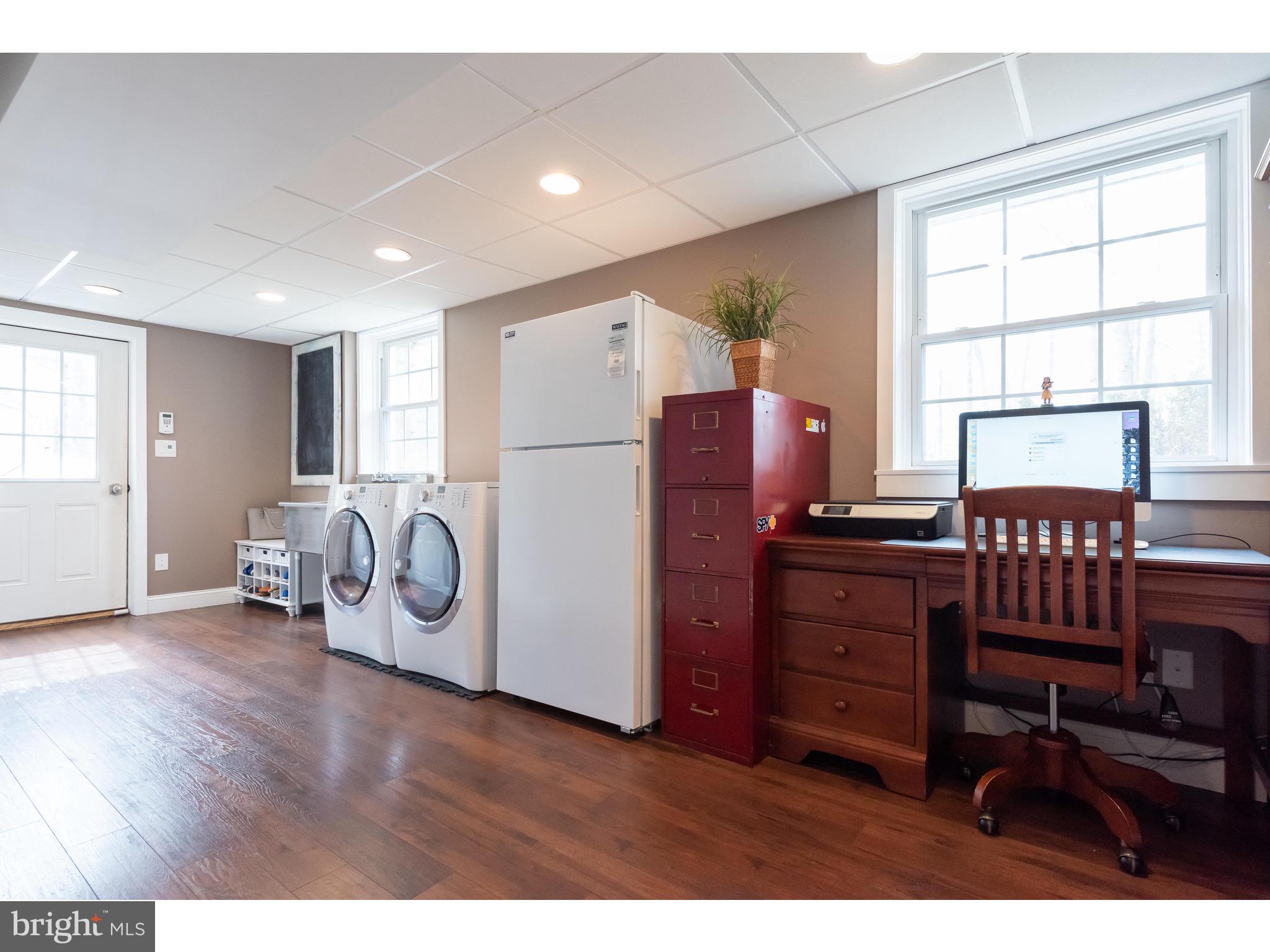 870 Taylor Road Downingtown, PA 19335 - Photo 13 of 24 Laundry room/Mud room