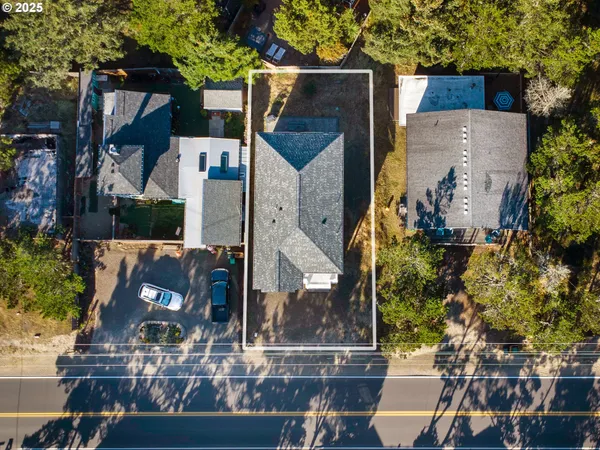 $924,500 | 33495 Cape Kiwanda Drive, Pacific City, OR 97135