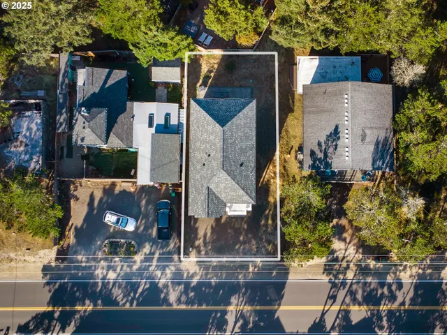 $949,000 | 33495 Cape Kiwanda Drive, Pacific City, OR 97135