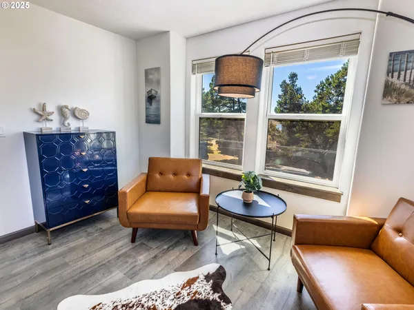 $924,500 | 33495 Cape Kiwanda Drive, Pacific City, OR 97135