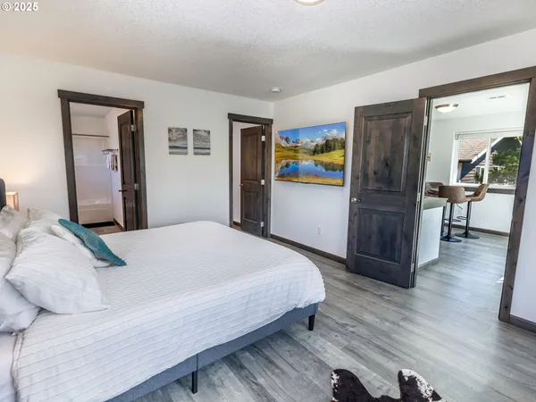 $924,500 | 33495 Cape Kiwanda Drive, Pacific City, OR 97135