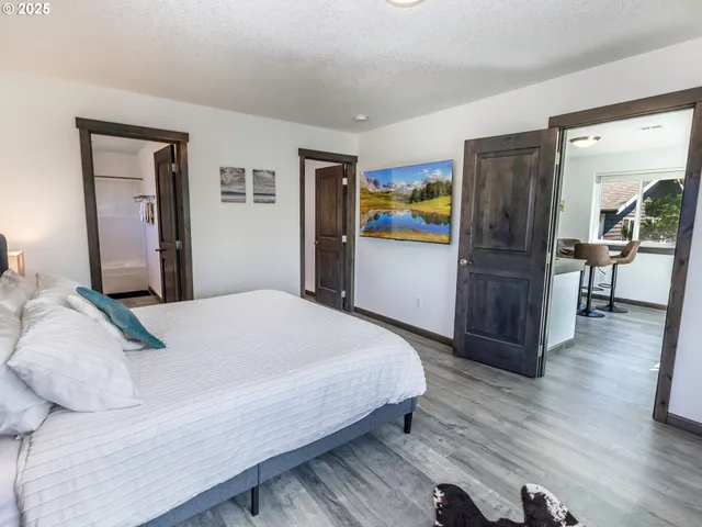 $949,000 | 33495 Cape Kiwanda Drive, Pacific City, OR 97135