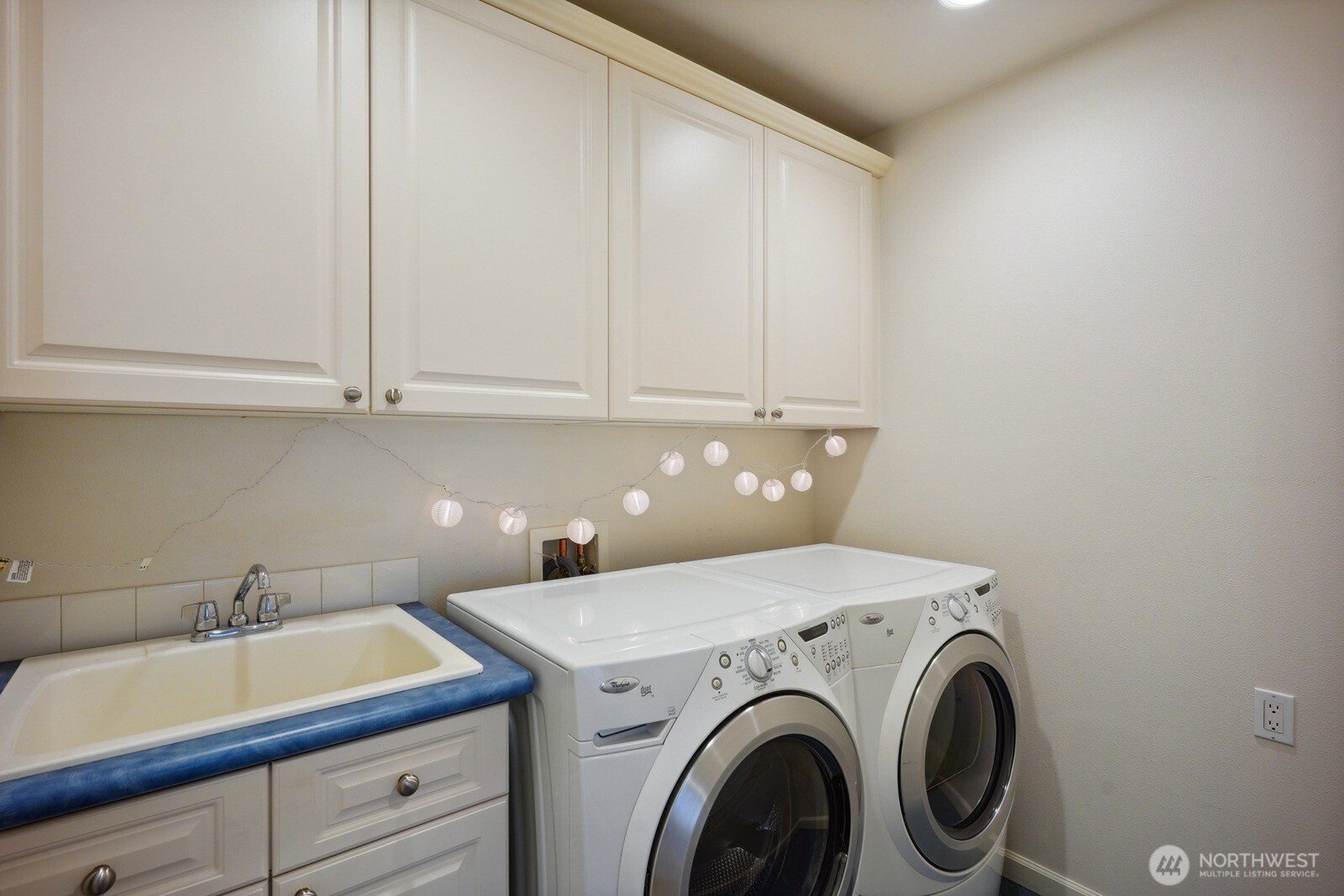 1216 Monroe Avenue Northeast Renton, WA 98056 - Photo 31 of 38 Gallery Image 31