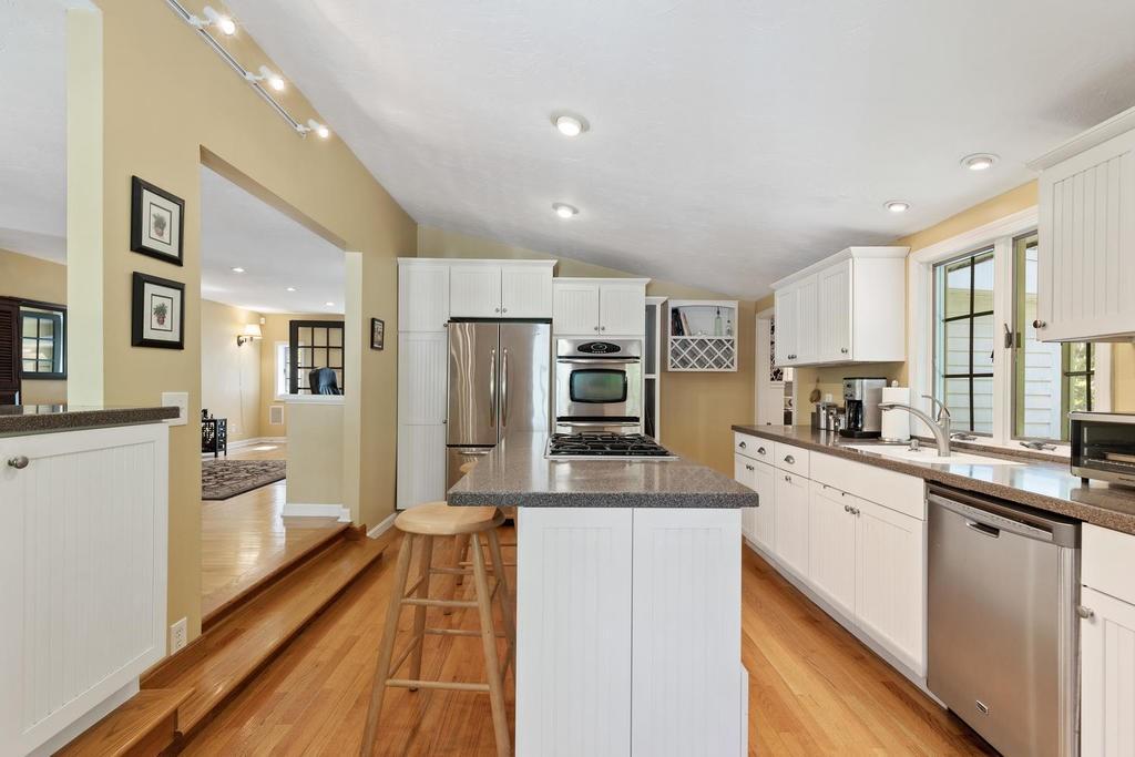 41 Parker Road Framingham, MA 01702 - Photo 14 of 30