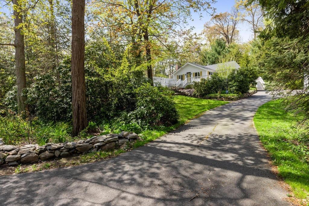 41 Parker Road Framingham, MA 01702 - Photo 2 of 30